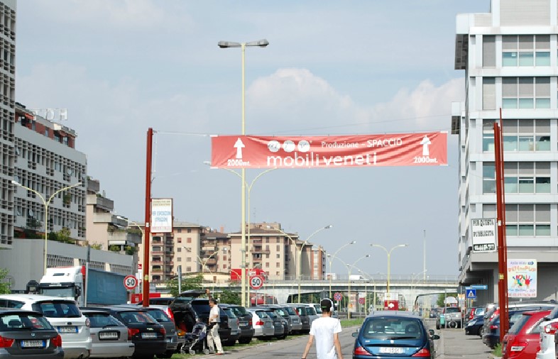 TREZZANO SUL NAVIGLIO - PALO 74 - viale L. da Vinci ang. via Volta