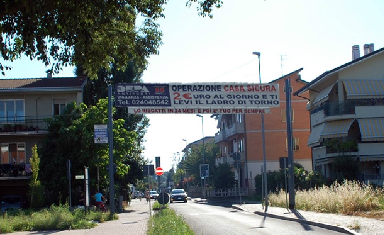 LAINATE - PALO 150 - via Grancia ang. Vicolo Brembo