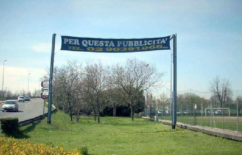 SAN DONATO MILANESE - PALO 88 - via Parri ang. Ticino (70 mt. da v. Emilia)