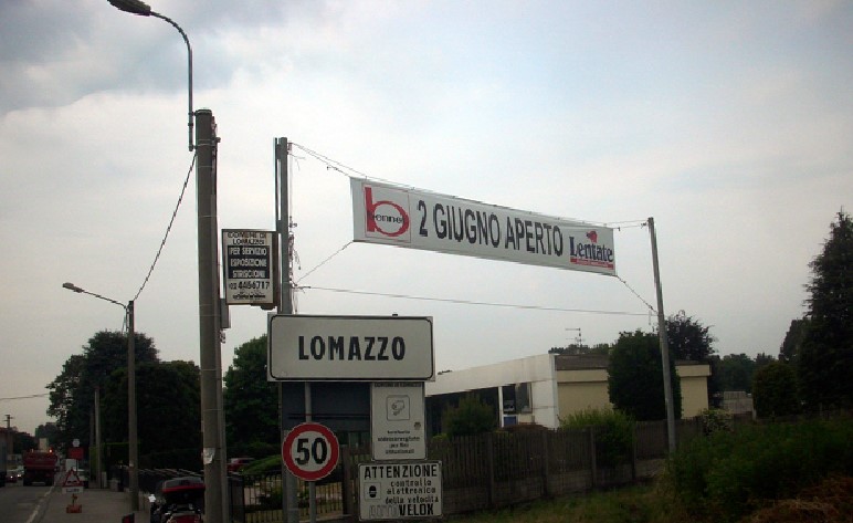 LOMAZZO - PALO 157 - Uscita Autostrada