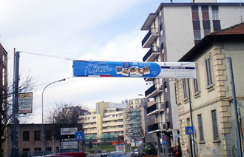 SAN DONATO MILANESE - PALO 84 - via Martiri Cefalonia - ang. Libertà