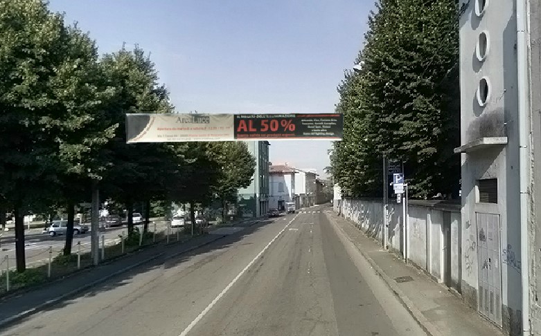 BUSTO ARSIZIO - PALO 240 - viale Piemonte mt 65 da via Gaeta (p.za mercato)