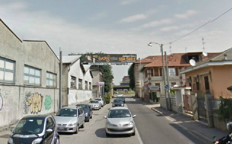 MUGGIO' - PALO 177 - Via XXV Aprile / Confine con Lissone
